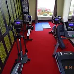 Hotel Sure By Western 3*