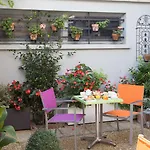 Hotel Sure By Western 3*