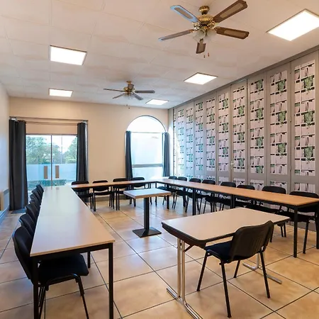 Szálloda Sure By Western