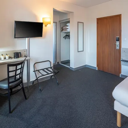 Sure By Western Angoulême