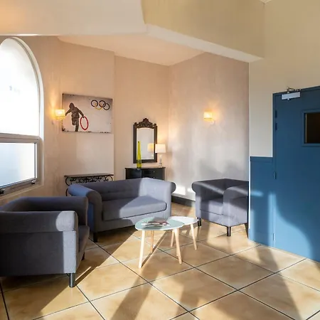 Hotel Sure By Western 3*