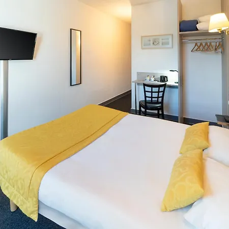 Hotel Sure By Western 3*