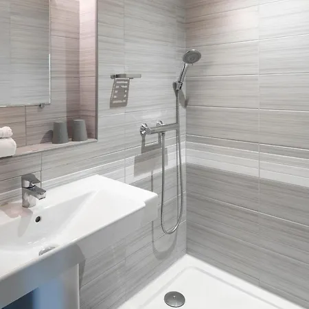 Hotel Sure By Western Angouleme