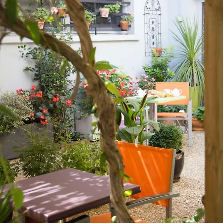 Szálloda Sure By Western Angoulême