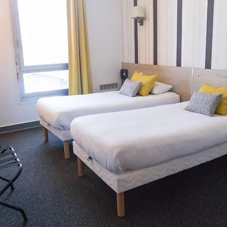 Hotel Sure By Western 3*
