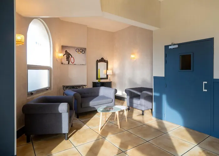 Hotel Sure By Western 3*