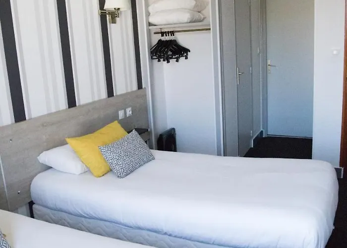 Sure By Western 3* Angoulême